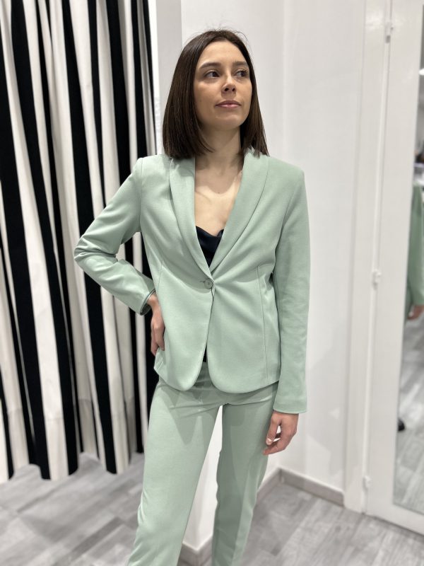 TAILLEUR AKè CARRERA
